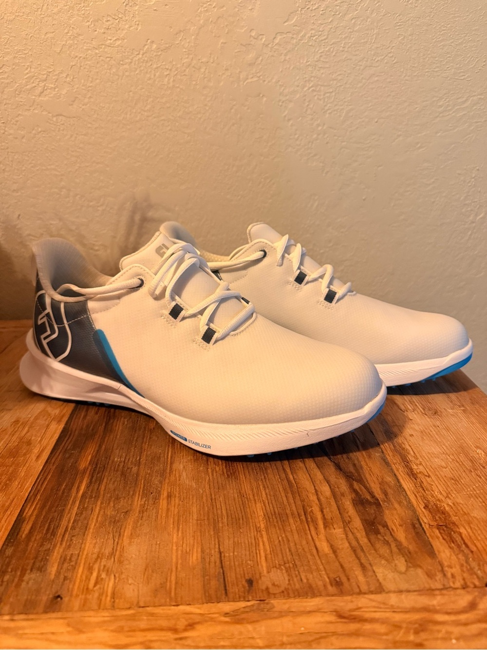 FootJoy White Golf Shoes with Blue and Gray Details